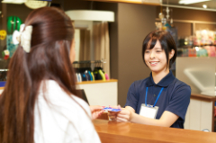 嘉手納基地　ペットホテル・トリミング店受付スタッフ