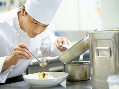 岩国米軍基地 Bar & Grill 調理スタッフ